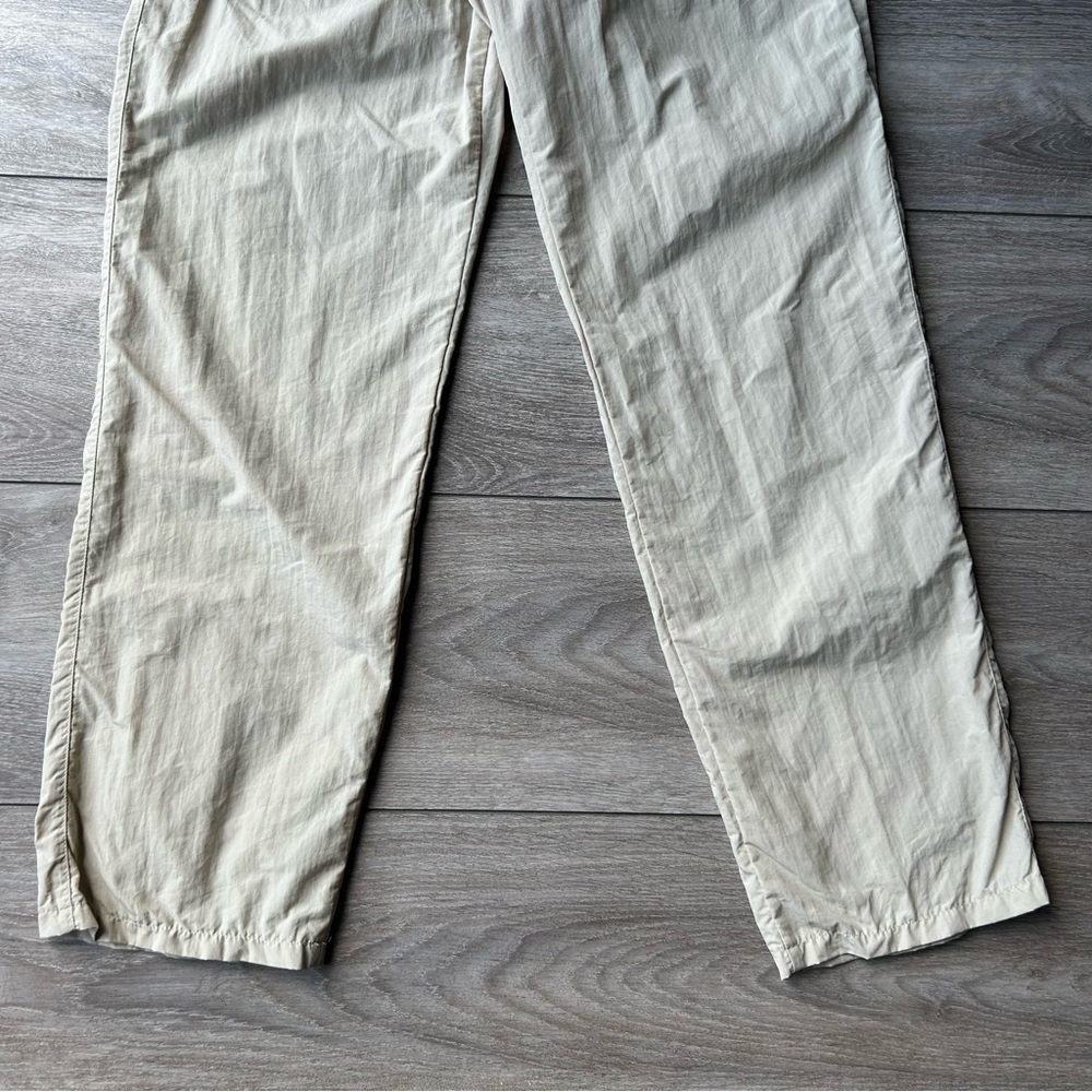 MEC Nylon Elastic Waist Straight Leg Tan Colour Outdoor Pants Made in Canada - Picture 4 of 16